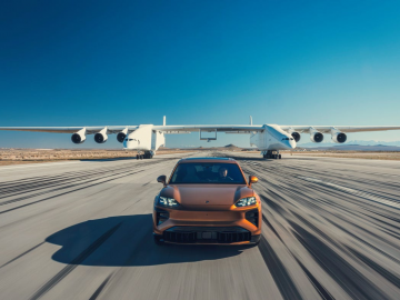 Porsche Cayenne Electric w oku burzy